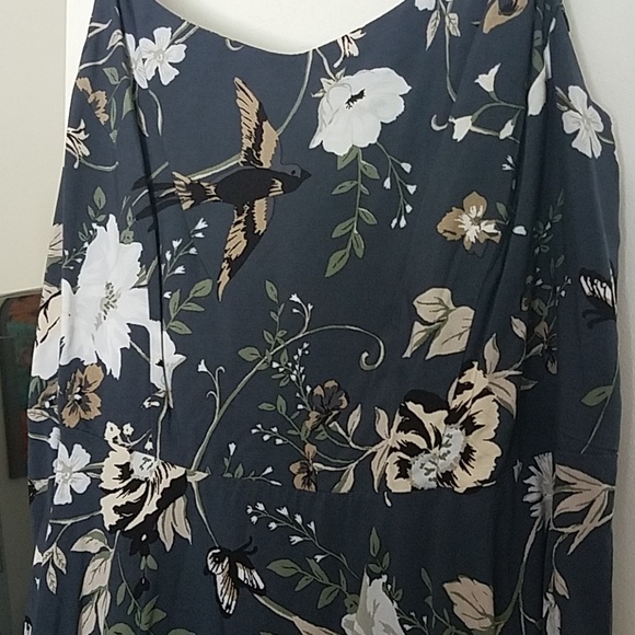 Old Navy Dresses & Skirts - Gorgeous Print Spaghetti Strap Dress
